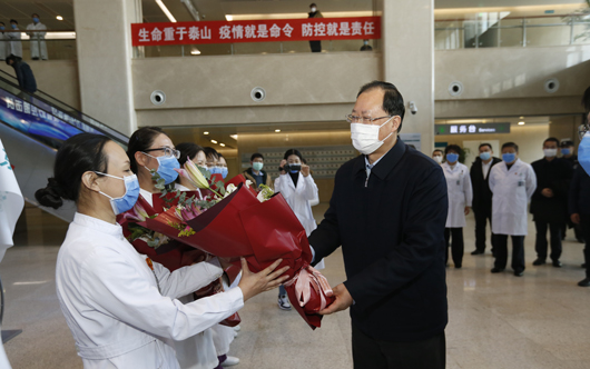 毛偉明董事長到北京電力醫(yī)院、白廣路辦公區(qū)檢查疫情防控工作并開展調(diào)研