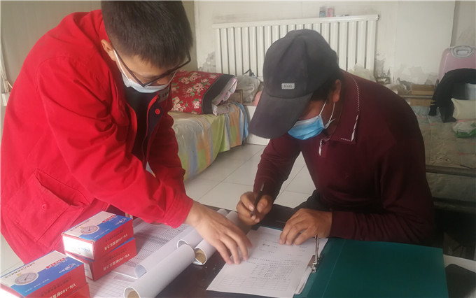 六五四供電分局：推行優(yōu)惠電價(jià)政策，助力企業(yè)復(fù)工復(fù)產(chǎn)