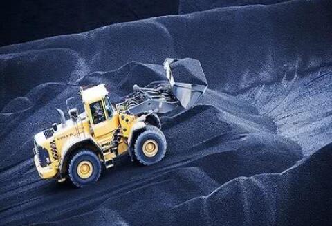 重點(diǎn)用戶不簽長(zhǎng)協(xié)，煤企經(jīng)營(yíng)困難，減產(chǎn)才能自救!