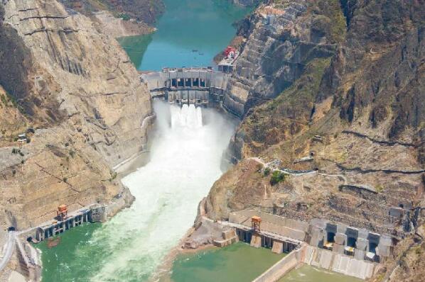 烏東德水電站第三臺機組投產發(fā)電