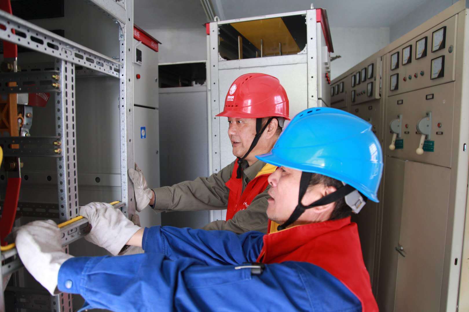 國網(wǎng)寧波市鄞州區(qū)供電公司：老舊小區(qū)煥然一新，居民幸福感顯著提高