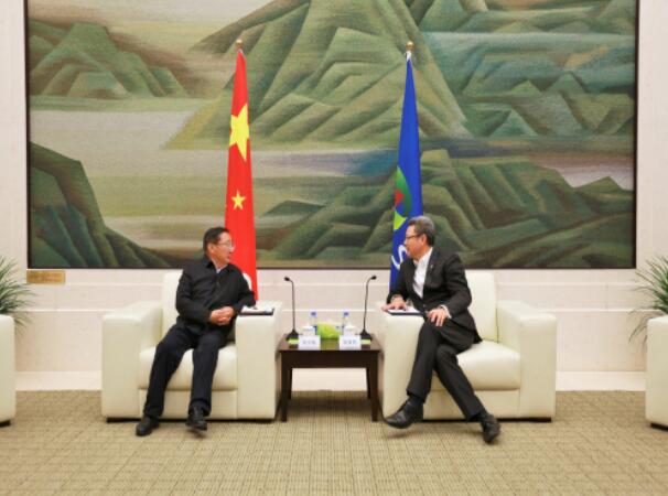 錢智民會(huì)見青海省政協(xié)副主席、海南州委書記張文魁