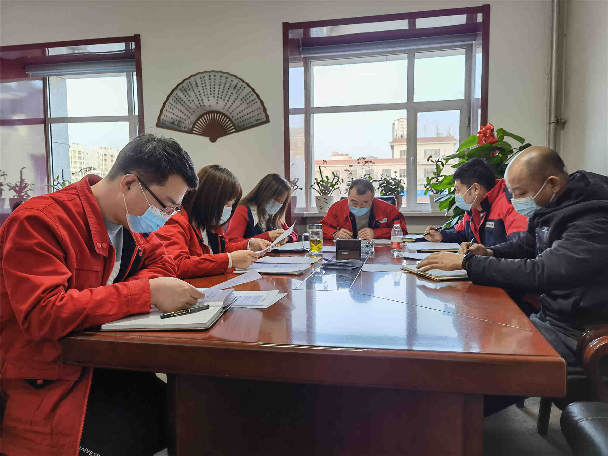 烏海電業(yè)局農(nóng)電處：對標(biāo)工作標(biāo)準(zhǔn)，定員定崗定細(xì)則