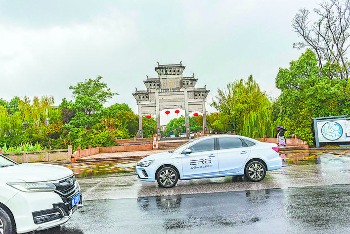 國(guó)網(wǎng)江蘇電力：新能源汽車賣(mài)得好 充電樁建設(shè)跟得上