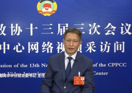 全國政協(xié)委員，國家電網(wǎng)有限公司副總經(jīng)濟(jì)師，華中分部主任、黨委書記陳修言：堅持全國一盤棋 推動能源清潔低碳發(fā)展