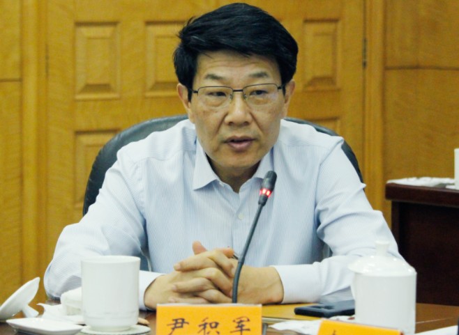 國(guó)網(wǎng)浙江省電力有限公司董事長(zhǎng)、黨委書記  尹積軍：以“一體四翼”發(fā)展布局落地實(shí)踐 推動(dòng)浙江高質(zhì)量實(shí)現(xiàn)碳達(dá)峰