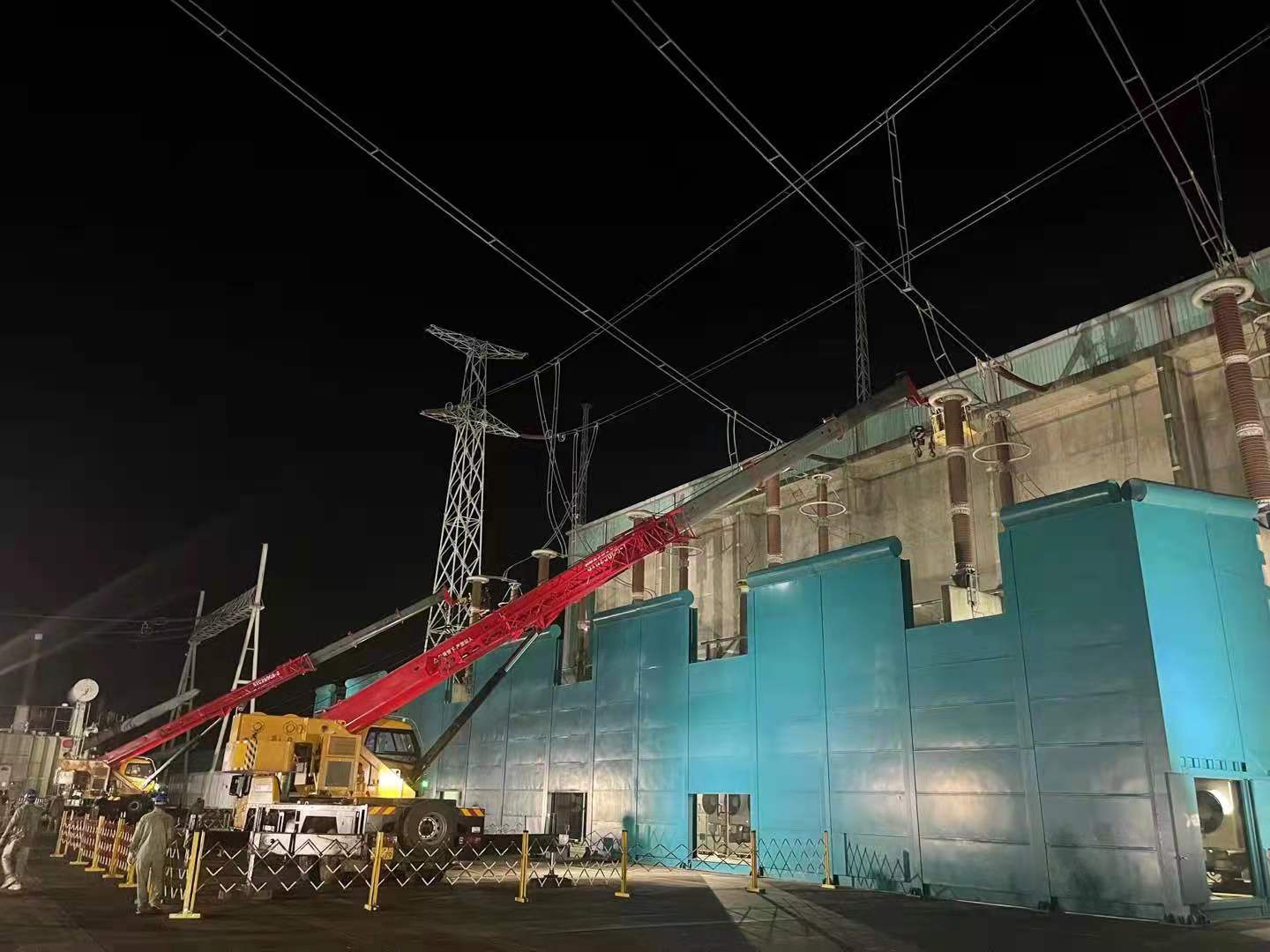 鄂電“鐵軍”：30個小時晝夜搶修作業(yè)，守護西電東送電網(wǎng)大動脈