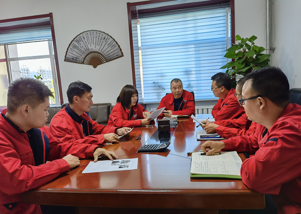 烏海電業(yè)局千里山分局：修訂宣貫班組標(biāo)準(zhǔn)，促進(jìn)班組有序發(fā)展