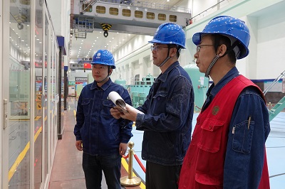 國網(wǎng)劉家峽水電廠節(jié)日保電，我在光明源頭堅(jiān)守