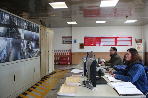 圖片4：“做好來煤接卸存儲摻燒工作，是我們不變的工作日常?！?JPG