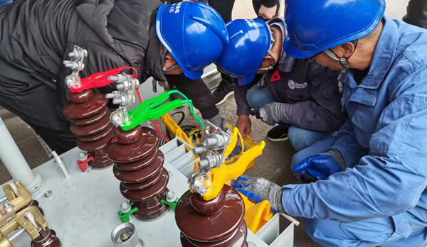 國(guó)網(wǎng)撫州市南豐縣供電公司：“提素質(zhì)，強(qiáng)隊(duì)伍，促發(fā)展”技能比武