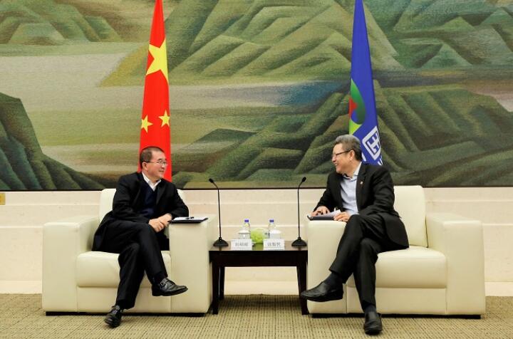 錢智民會(huì)見中國(guó)燃?xì)舛戮种飨?、總裁劉明輝