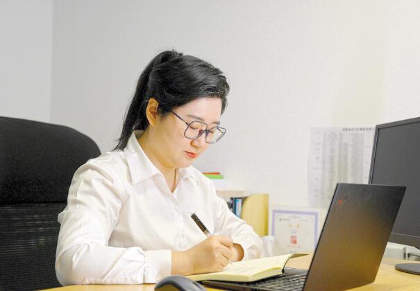 專注實干攻克難關， 建設卓越智慧車聯網平臺——記國網工匠韓慶雯