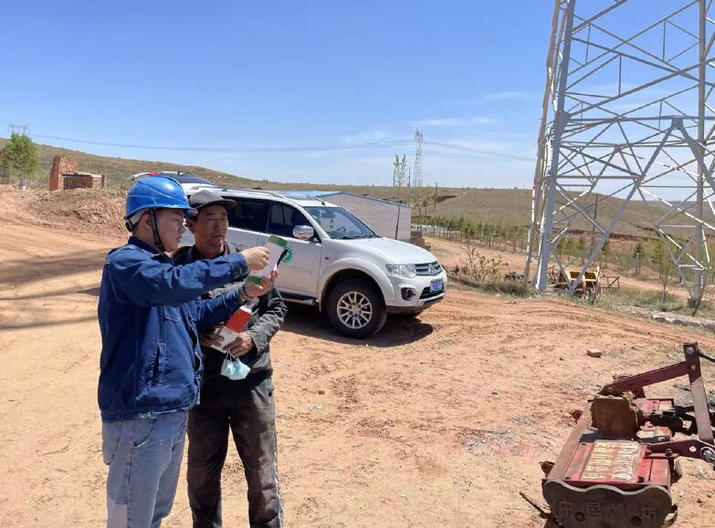 烏海超高壓供電公司：與外力破壞作斗爭，嚴守線路安全