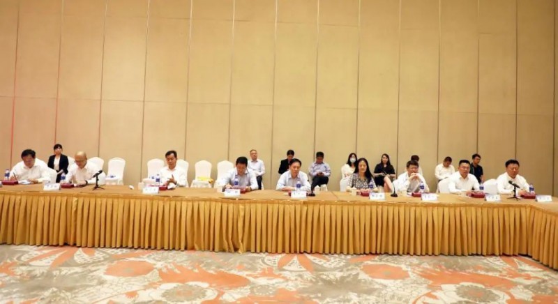 協(xié)鑫、徐工聯(lián)手！布局新能源