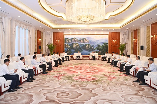 國家電網(wǎng)董事長、黨組書記辛保安與寧夏回族自治區(qū)黨委書記梁言順、自治區(qū)主席張雨浦會談