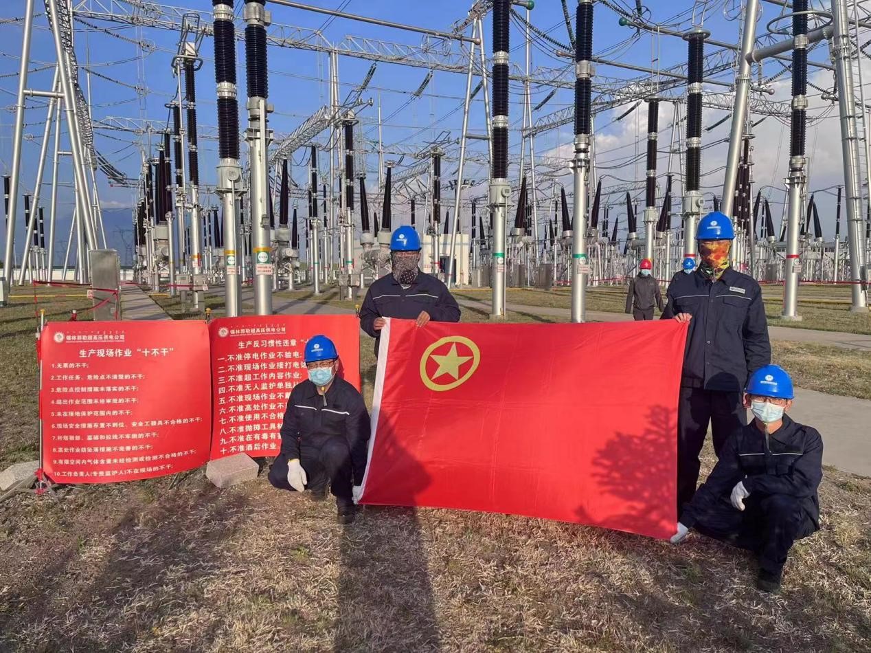 “師帶徒”推動(dòng)青年發(fā)展 “傳幫帶”助力青工成長