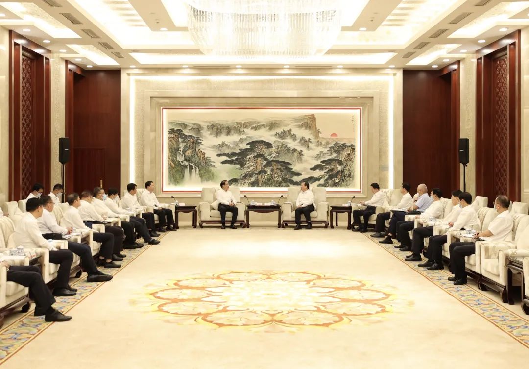 辛保安與山東省委書記李干杰、省長周乃翔會談