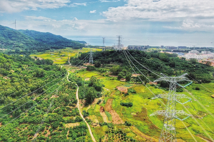 南方電網(wǎng)公司深入落實(shí)能源安全新戰(zhàn)略，助力實(shí)現(xiàn)“雙碳”目標(biāo)綜述