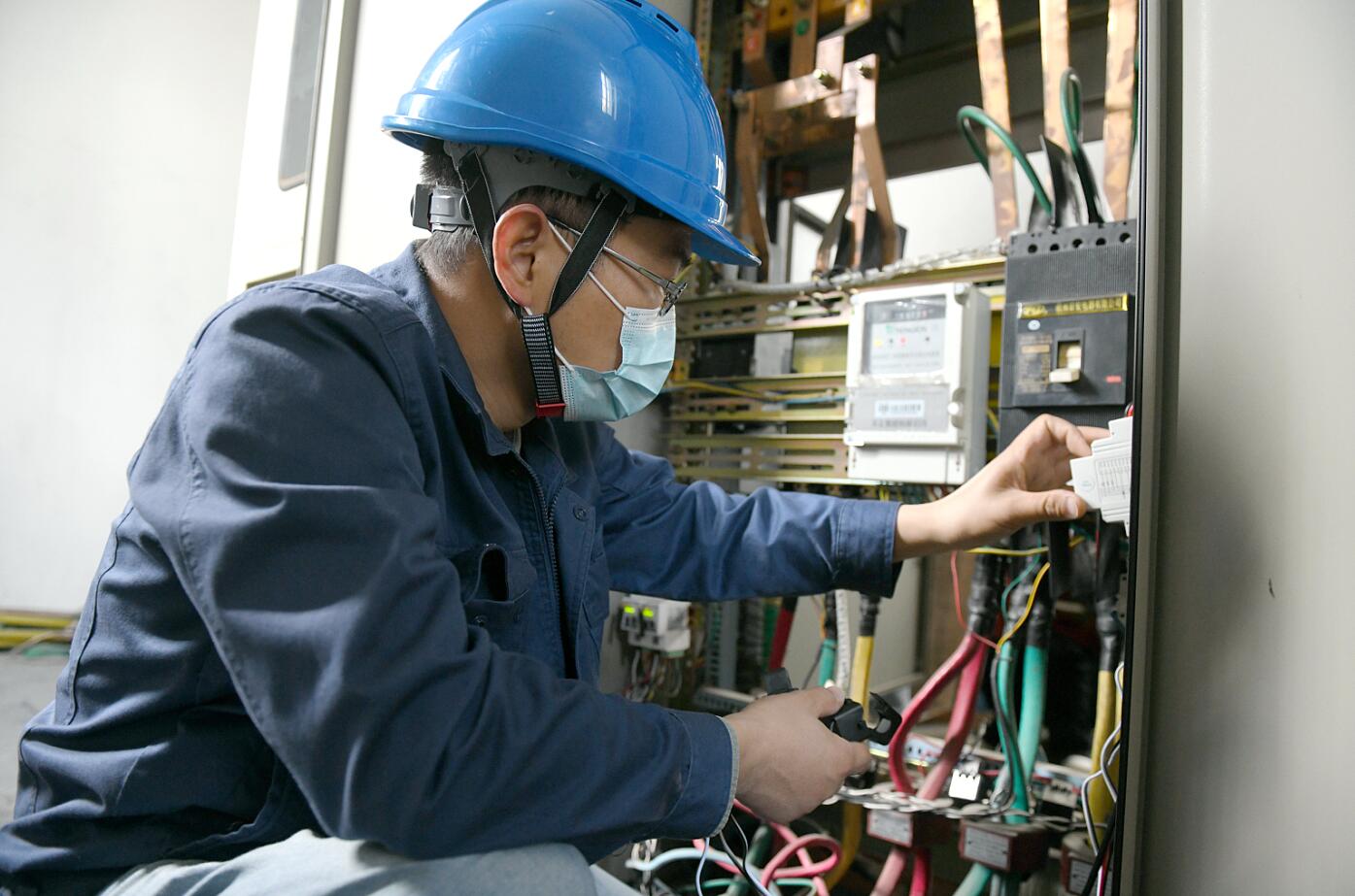 國網余姚市供電公司試點實施“智慧甬鏈”助推政企聯合發(fā)展