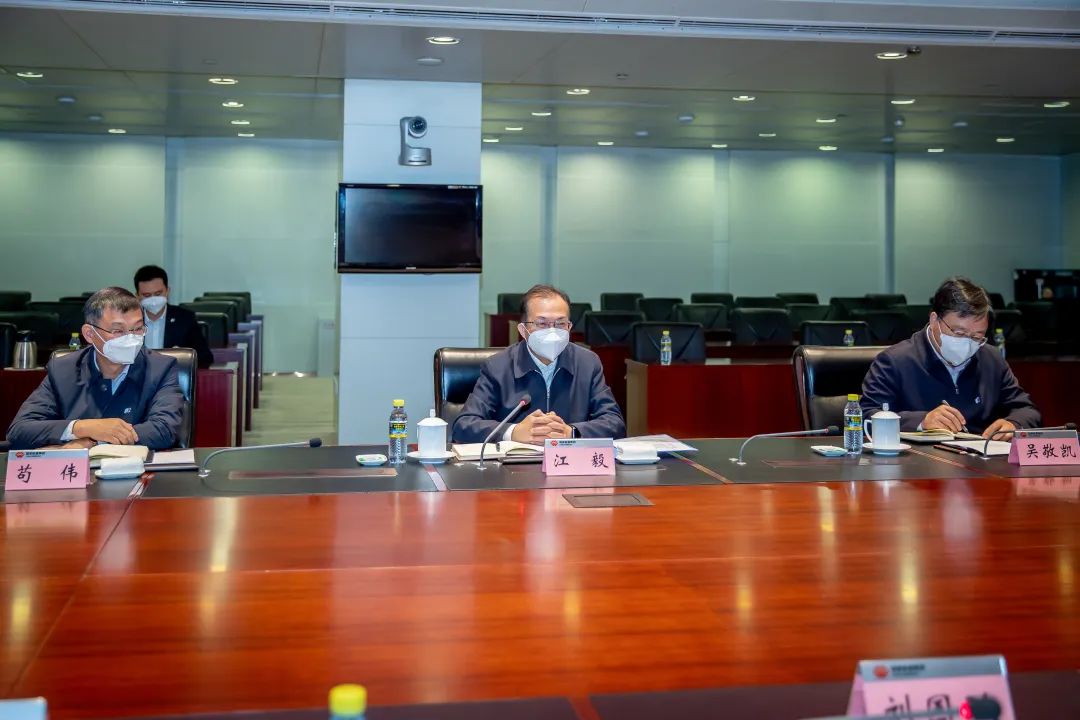 華電集團(tuán)有限公司黨組書(shū)記、董事長(zhǎng)江毅與國(guó)家能源集團(tuán)黨組書(shū)記、董事長(zhǎng)劉國(guó)躍舉行會(huì)談