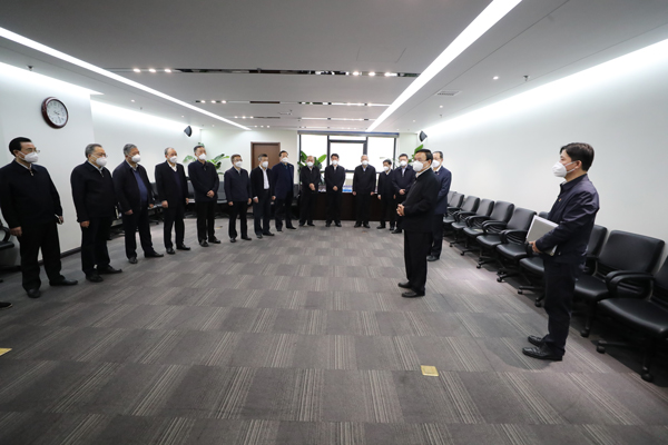 張玉卓到中國(guó)國(guó)新調(diào)研  看望慰問(wèn)中央企業(yè)專(zhuān)職外部董事和企業(yè)一線干部職工