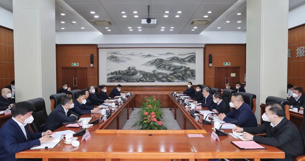 中核集團黨組書記、董事長余劍鋒與遼寧省委書記郝鵬、省長李樂成會談