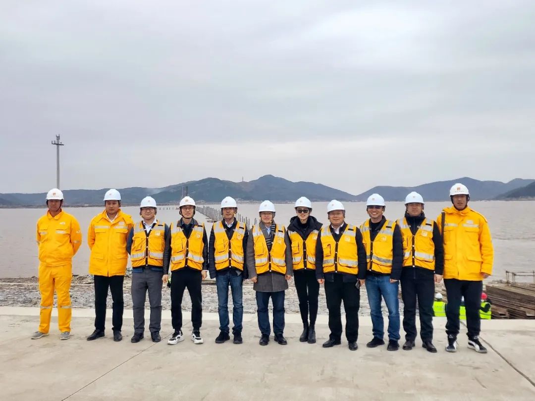 華潤華東大區(qū)副總經(jīng)理、財(cái)務(wù)總監(jiān)高中元赴浙江公司指導(dǎo)調(diào)研