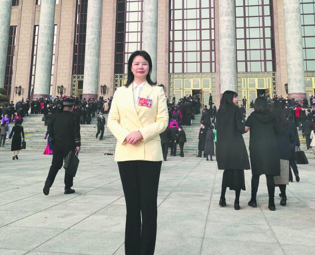 構(gòu)建產(chǎn)業(yè)創(chuàng)新生態(tài)環(huán)境 促進新能源汽車產(chǎn)業(yè)發(fā)展——訪全國人大代表、中創(chuàng)新航科技集團股份有限公司董事長劉靜瑜