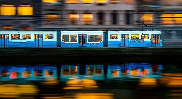 0排放!國產(chǎn)氫能源列車來了：時(shí)速160、600公里續(xù)航