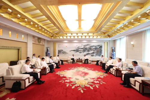 中國電建黨委副書記、總經(jīng)理王斌與山東省委常委、煙臺市委書記江成會談