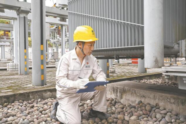 26年，變電運(yùn)維一線的耕耘與創(chuàng)新——記全國(guó)五一勞動(dòng)獎(jiǎng)?wù)芦@得者池永