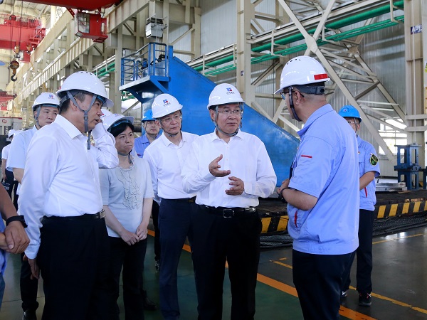 國(guó)資委黨委書(shū)記、主任張玉卓到哈電集團(tuán)調(diào)研強(qiáng)調(diào)