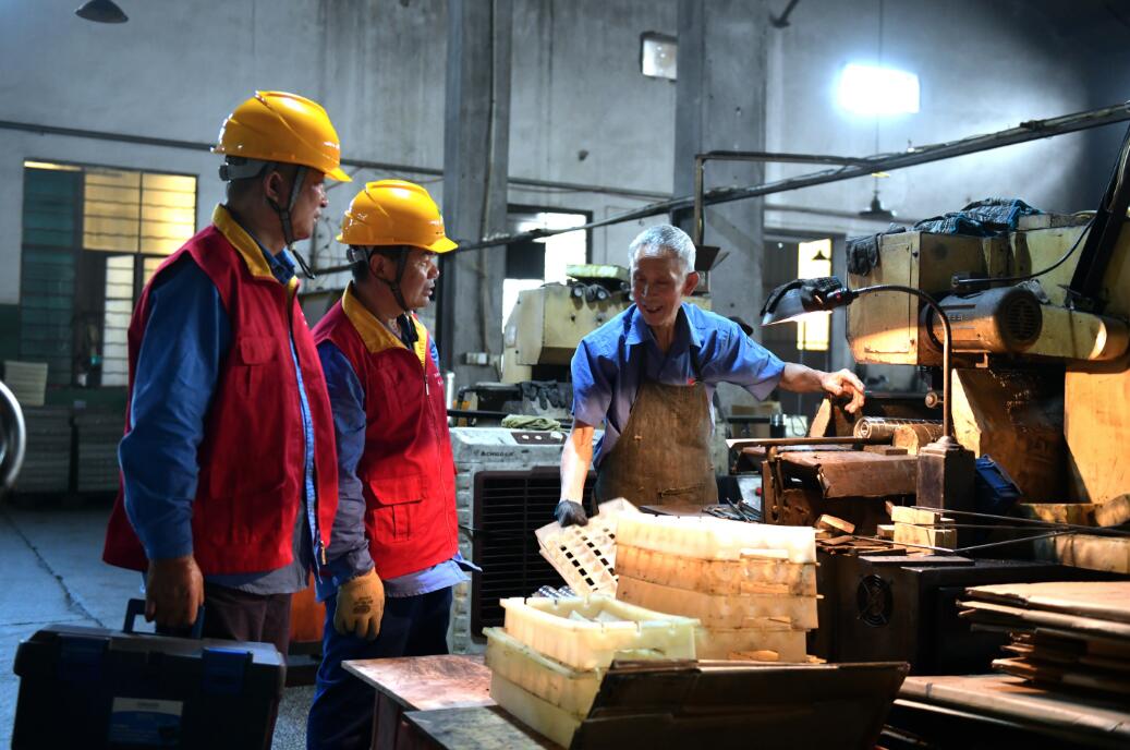 宏宇公司優(yōu)質服務促生產(chǎn) 跟蹤回訪保安全