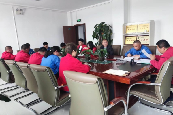 內(nèi)蒙古電力集團(tuán)烏海千里山供電公司：對標(biāo)新細(xì)則，完成班組定級工作