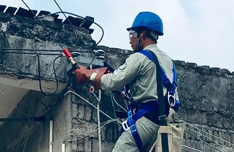 湖北通城：斷電三年的老屋，燈“亮了”