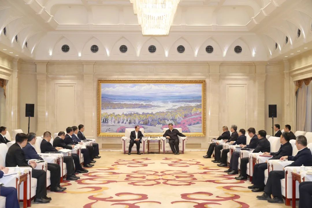 華電集團(tuán)黨組書(shū)記、董事長(zhǎng)江毅拜會(huì)新疆維吾爾自治區(qū)主要領(lǐng)導(dǎo)