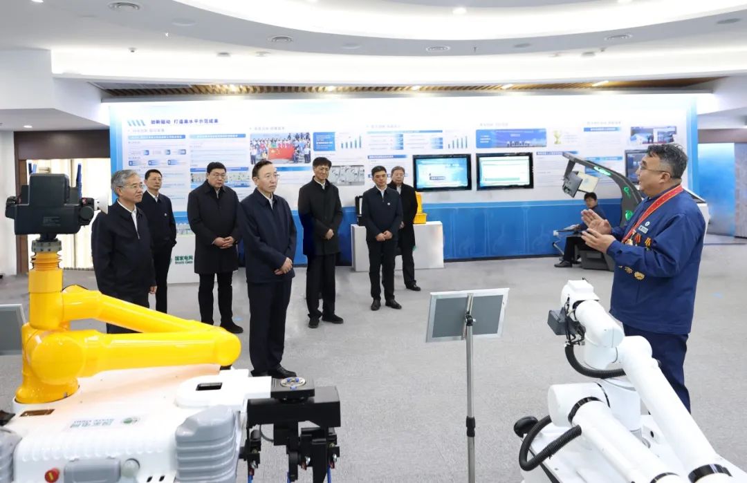 辛保安赴國網(wǎng)天津電力、國網(wǎng)客服中心調(diào)研