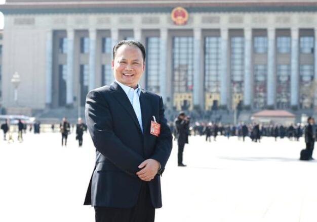 【兩會(huì)好聲音】全國(guó)人大代表劉漢元：光伏產(chǎn)能階段性過剩是正常的，有效推動(dòng)能源轉(zhuǎn)型才是本質(zhì)