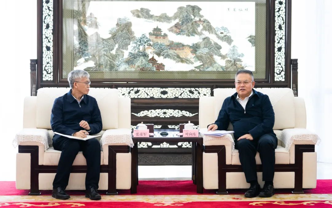 華電集團(tuán)黨組副書記、董事、總經(jīng)理葉向東會(huì)見東方電氣董事、總經(jīng)理、黨組副書記張彥軍