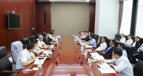 中國電建黨委常委、副總經(jīng)理劉源源與晉能控股集團黨委書記、董事長李國彪舉行會談