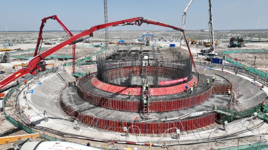 全球緯度最高、東北地區(qū)首座塔式光熱電站完成吸熱塔基礎(chǔ)澆筑