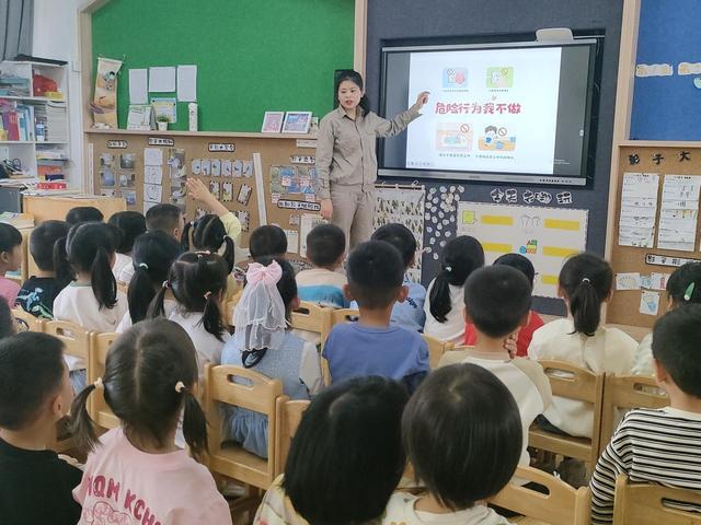 國網(wǎng)光澤縣供電公司電“亮”校園，安全“童”行