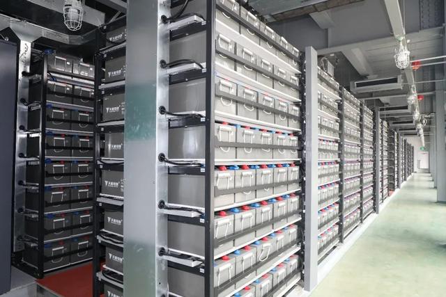 應(yīng)對(duì)用電高峰，小電池派上大用場(chǎng)