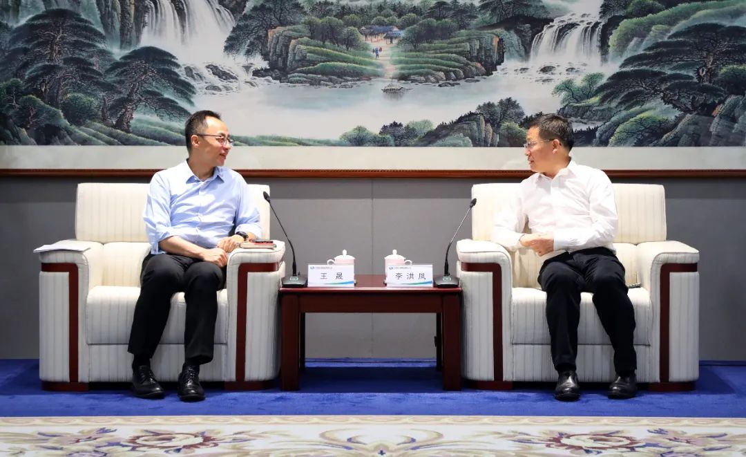 中國電氣裝備黨委書記、董事長李洪鳳會見銀河證券黨委書記、董事長王晟