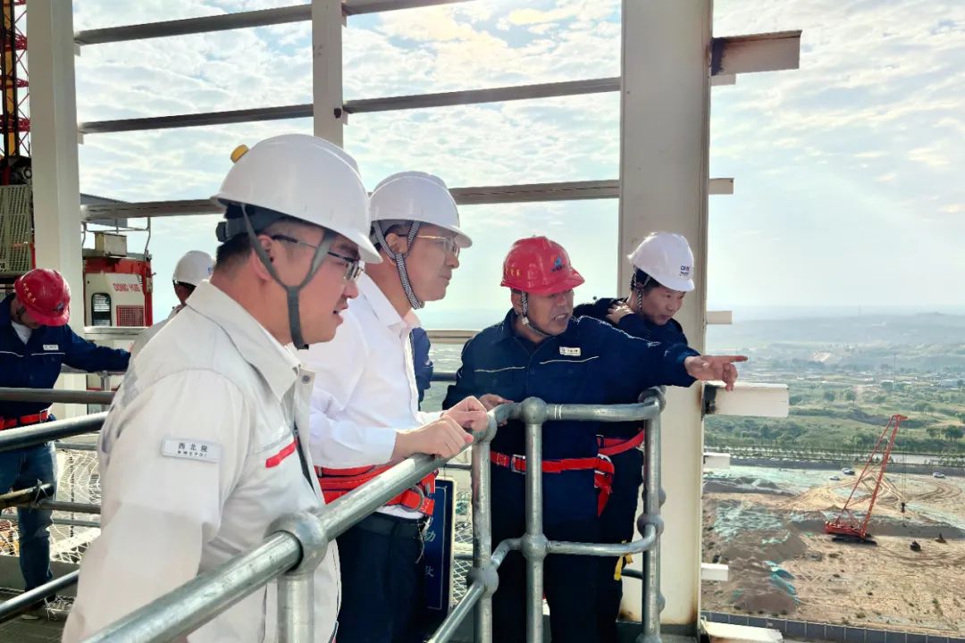 中國(guó)能建黨委副書記、總經(jīng)理倪真赴陜西榆林工程項(xiàng)目開(kāi)展“四不兩直”安全督導(dǎo)