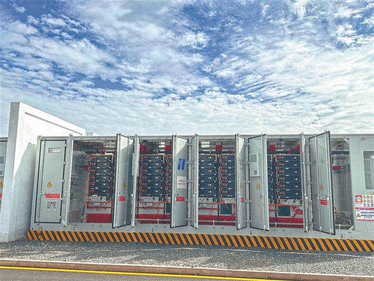 巔峰蓄能 探訪全球海拔最高、規(guī)模最大高壓直掛儲能電站