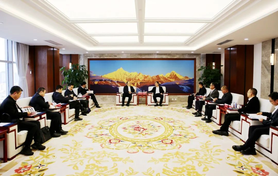 大唐云南公司黨委書記、董事長王繼才與水電六局黨委書記、董事長翟萬全會(huì)談