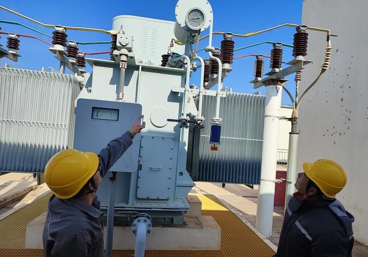 國(guó)網(wǎng)康?？h供電公司加強(qiáng)設(shè)備特巡 高效率保供迎峰度冬
