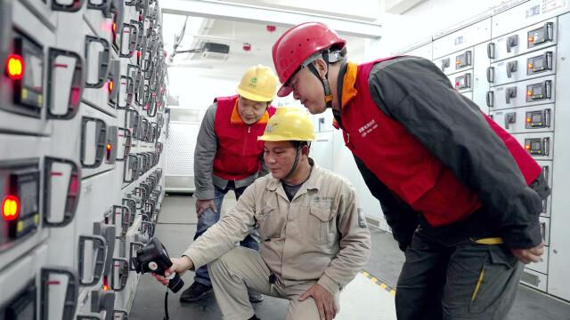 國網(wǎng)湖南電力力保三大球運(yùn)動會可靠供電